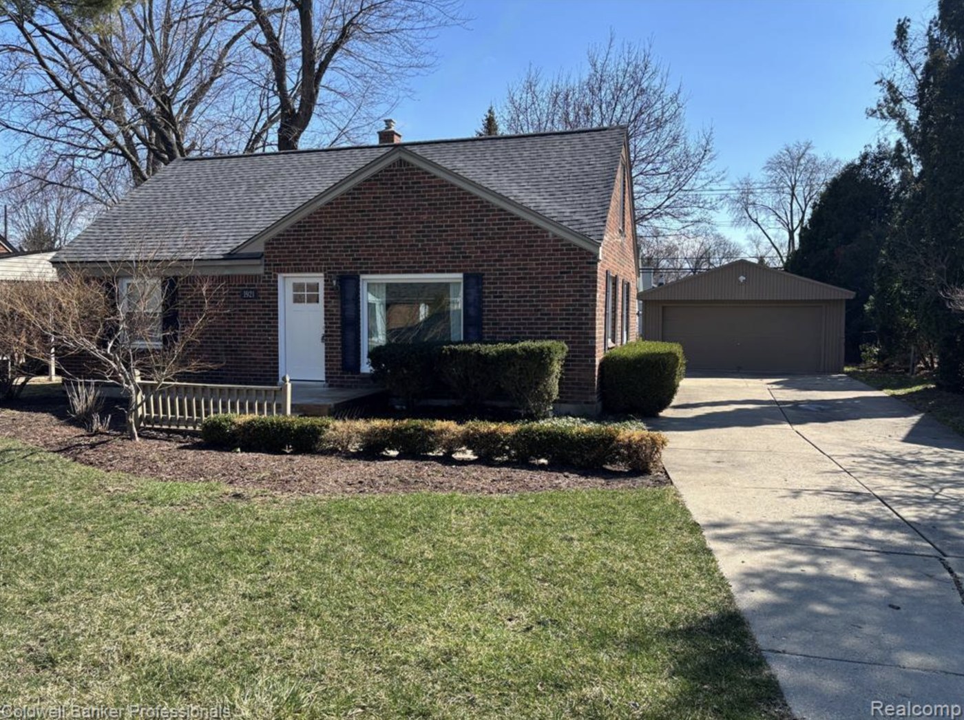 Home sold in Sylvan Lake, MI